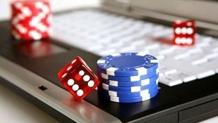 kbvip App ဖြင့် မိုဘိုင်းဖုန်းပေါ်တွင် Sportsbook လောင်းကြေးထပ်နေသောပုံ